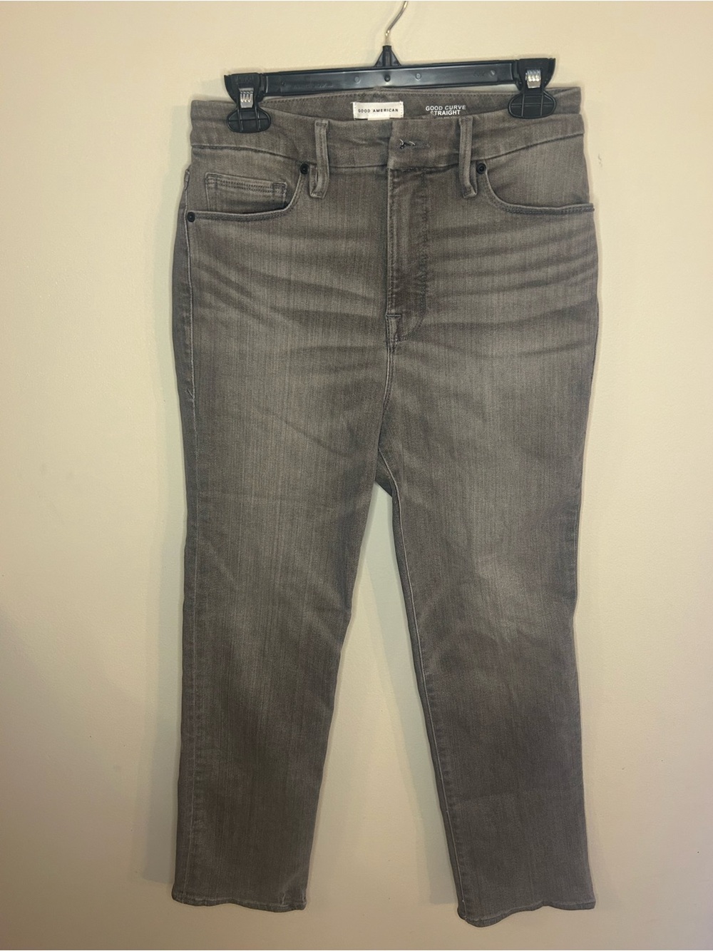 Good American Gray Straight-Leg Jeans
